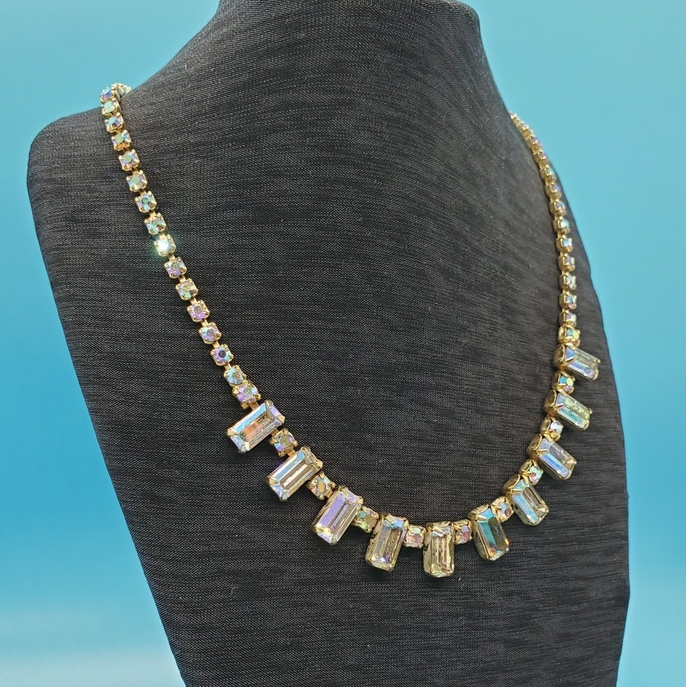 VINTAGE goldtone yellow Aurora Borealis rhinestones prong set necklace GLITZY
